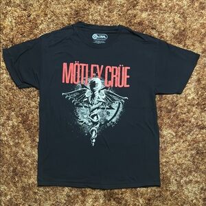 Motley Crue T-Shirt. Size Large